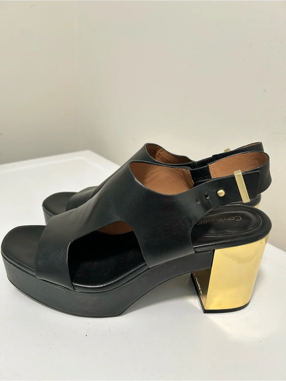 Calvin Klein Iven Platform Sandals Black with Gold Heel Size 9
